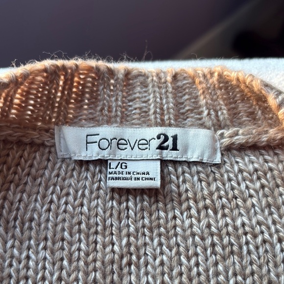 FOREVER 21 Beige Cable Knit Sweater - Picture 2 of 7